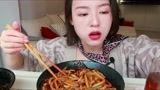 娱乐市场吃瓜视频,揭秘热门吃瓜视频背后的故事
